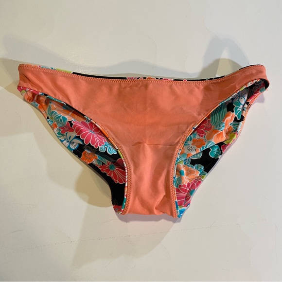 Seafolly Australia SZ 6 Bikini, GUC, underwire/slight padding top, non slip top - Picture 6 of 16